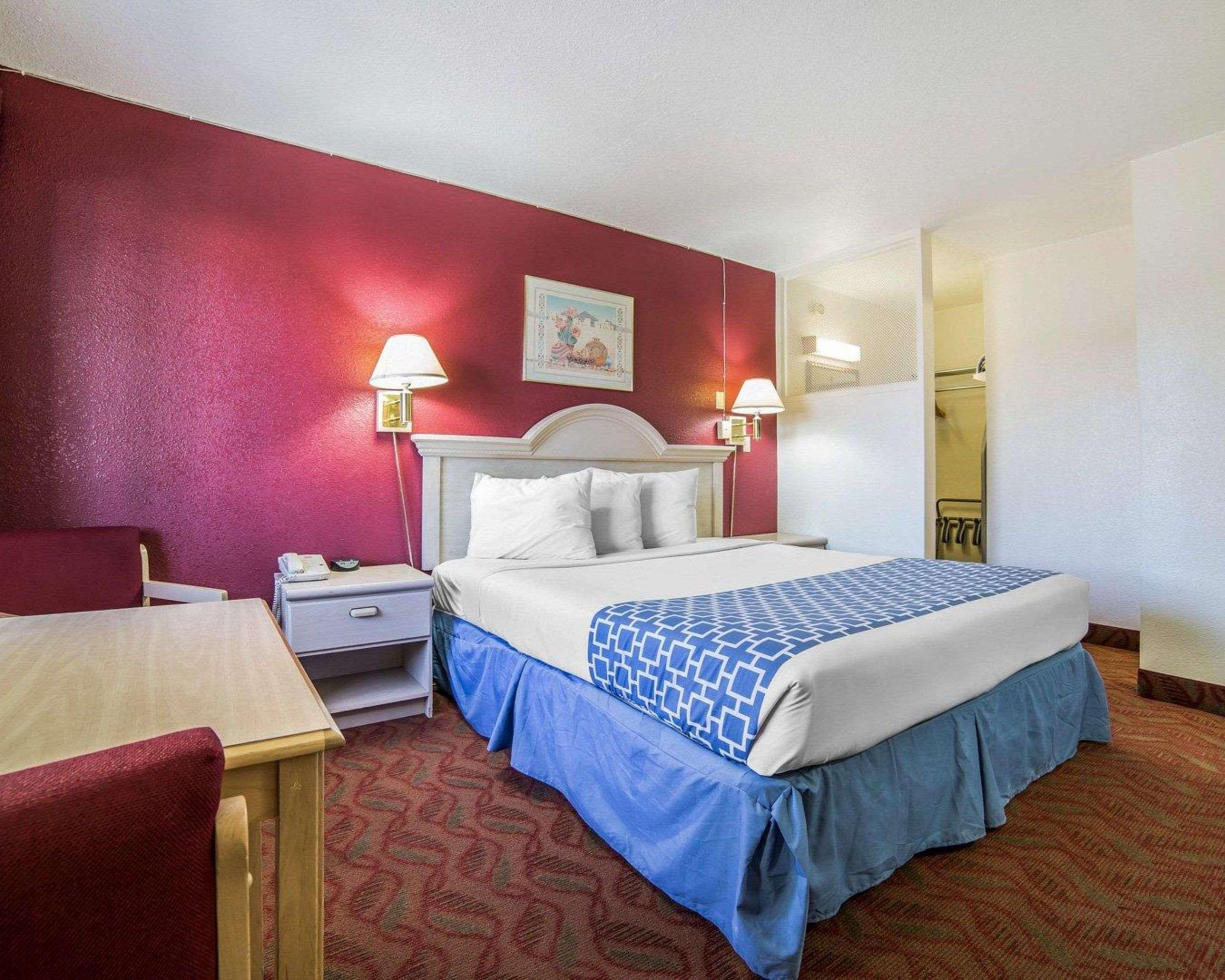 Econo Lodge Fallon Naval Air Station Area Exterior foto